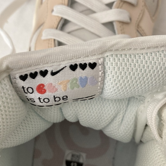 Nike Be True Terminator white and pink , one charm included, size 13 - Picture 7 of 9